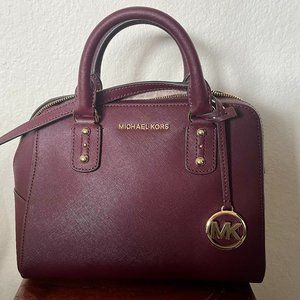 MICHAEL KORS SANDRINE SM LEATHER SATCHEL MERLOT